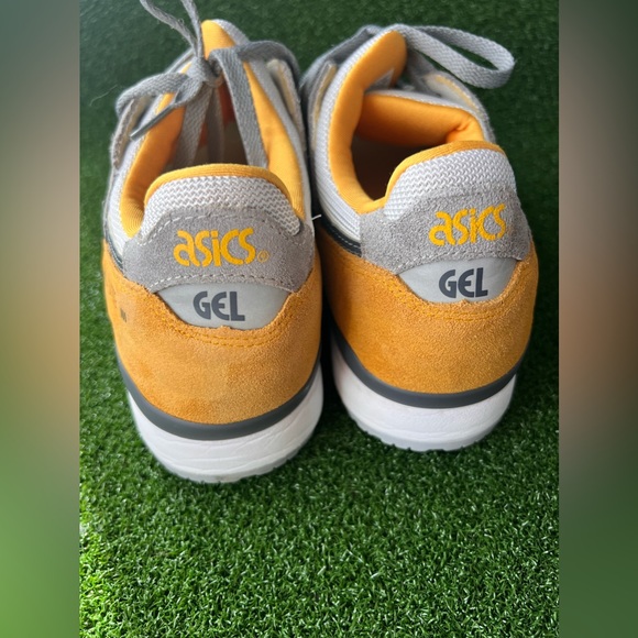 Gel Lyte 3 OG "Sunflower" sneakers. Very clean, worn a few times. - Picture 10 of 12